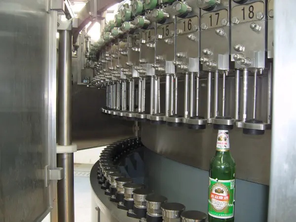 啤酒瓶灌裝機(jī) 啤酒瓶灌裝機(jī)